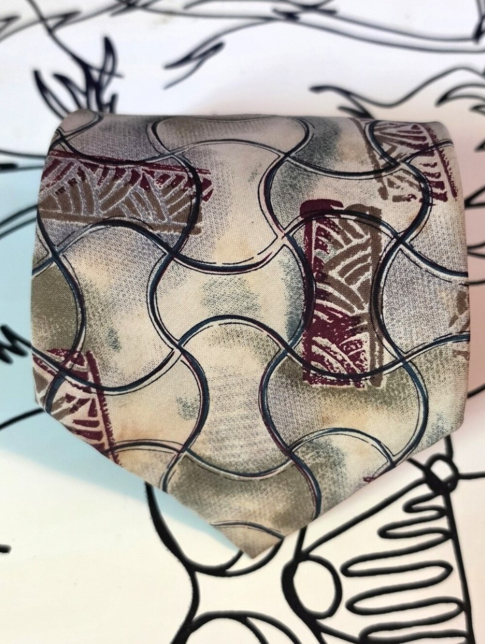 Vintage Ziggurat by Mulberry Neckwear Silk Tie Gray Burgundy Geometric 59"